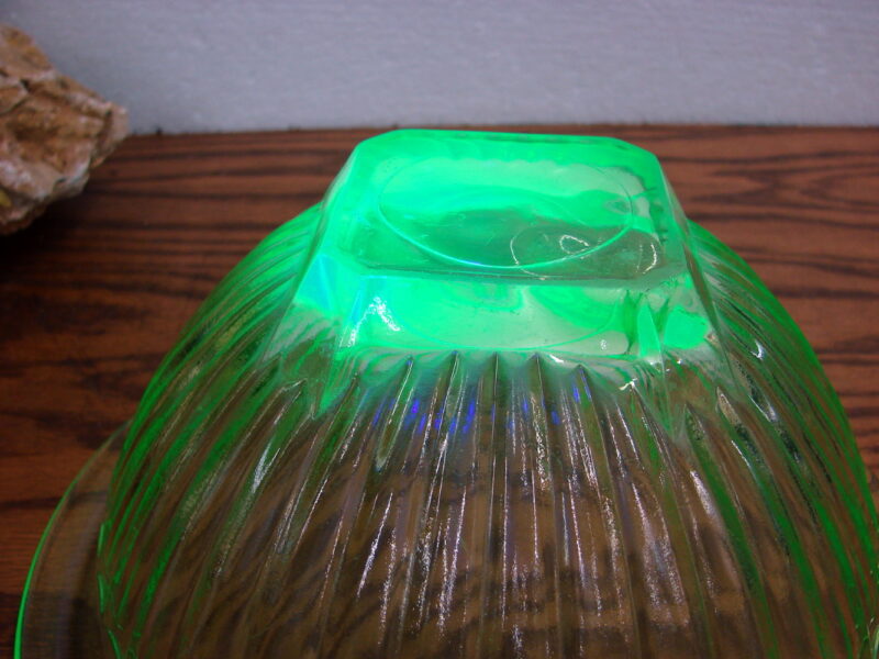 Vintage Vaseline Federal Glass Uranium Hazel Atlas Rolled Rim Square Bottom Mixing Bowl, Moose-R-Us.Com Log Cabin Decor