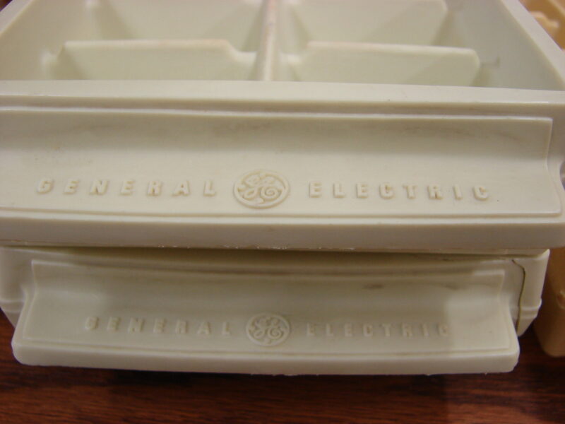 Vintage Plastic General Electric Hot Point Ice Cube Tray Retro Lot of 7, Moose-R-Us.Com Log Cabin Decor