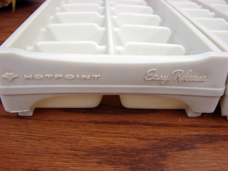 Vintage Plastic General Electric Hot Point Ice Cube Tray Retro Lot of 7, Moose-R-Us.Com Log Cabin Decor