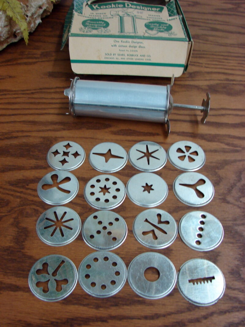 Vintage Cookie Press Plunge Kookie Designer Sears 16 Discs Gun Original Box, Moose-R-Us.Com Log Cabin Decor