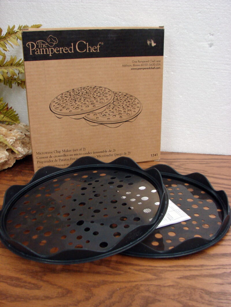 Original Pampered Chef Microwave Chip Maker Set/2 #1241 Box, Moose-R-Us.Com Log Cabin Decor