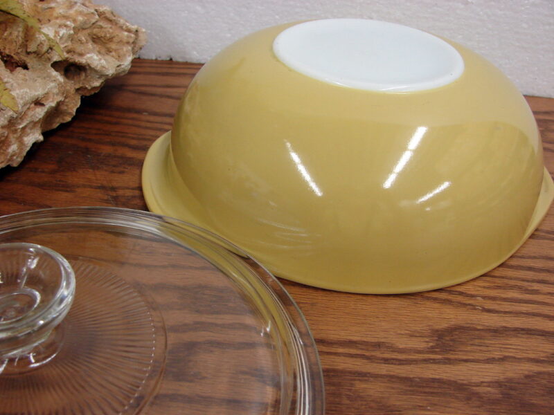 Vintage PYREX #024 Pineapple Yellow 2 Qt Round Baking Dish w/ Lid, Moose-R-Us.Com Log Cabin Decor