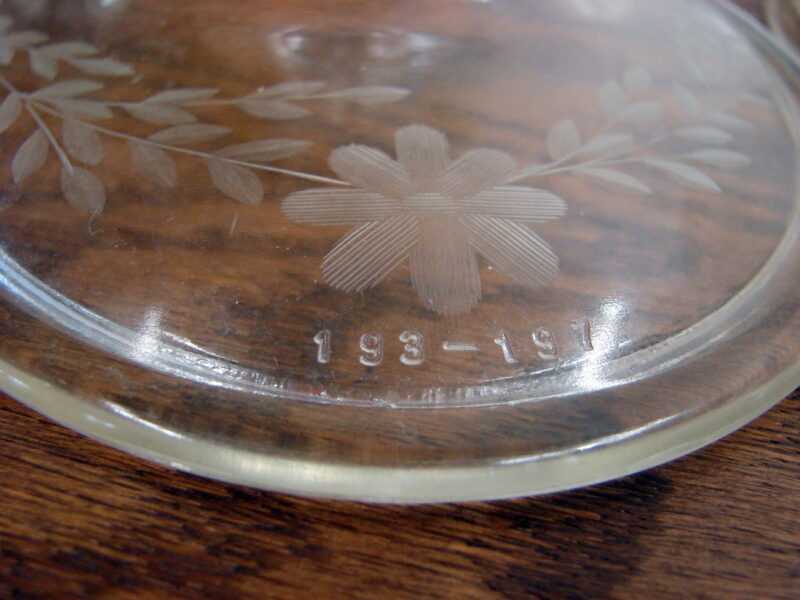 Antique 1920&#8217;s PYREX Oval Etched Lid Casserole w/ Metal Cradle $ Logo, Moose-R-Us.Com Log Cabin Decor