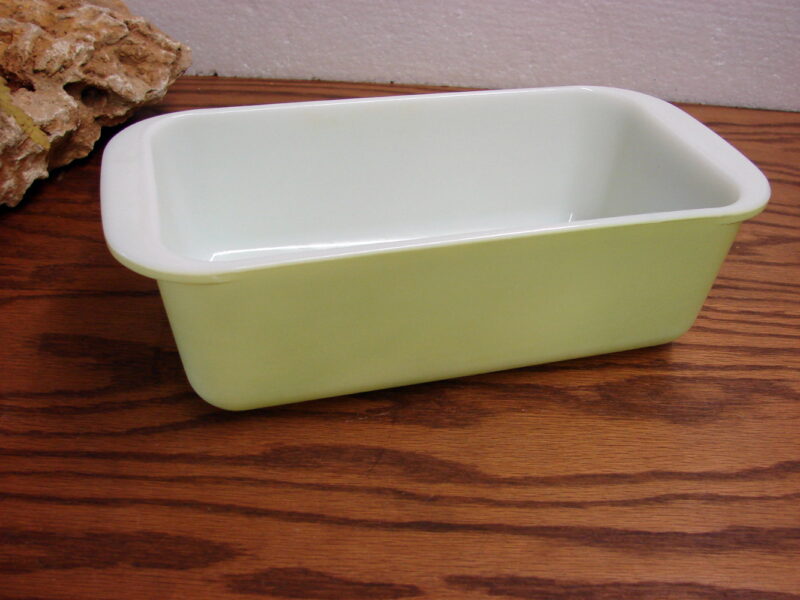 Vintage PYREX Lime Green #213 1 1/2 Qt Loaf Pan Ovenware, Moose-R-Us.Com Log Cabin Decor