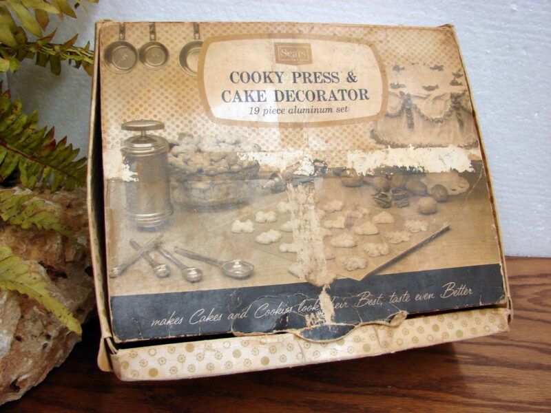 Vintage Sears Cooky Press &#038; Cake Decorator 19 Piece Vintage Aluminum Cookie Set, Moose-R-Us.Com Log Cabin Decor