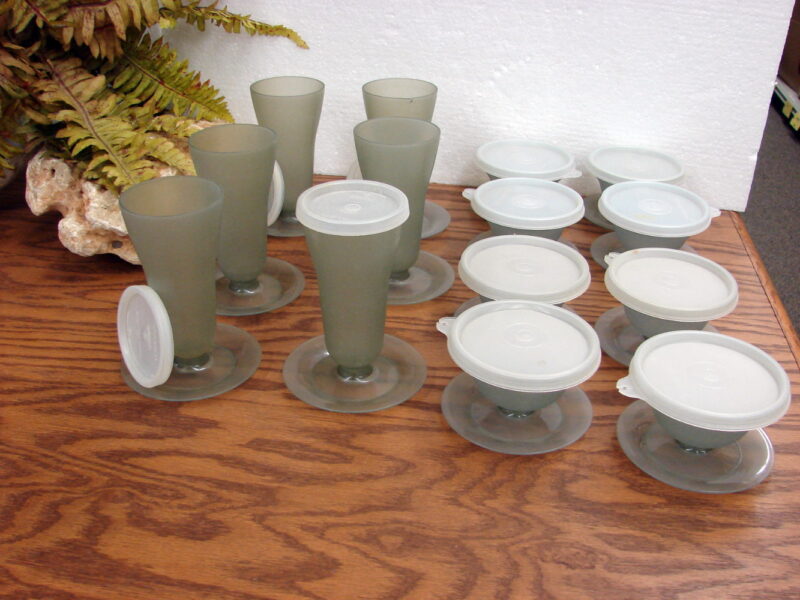 Vintage Tupperware Desert Parfait Footed Lidded Sundae Pudding Cups 14 Pc Set, Moose-R-Us.Com Log Cabin Decor
