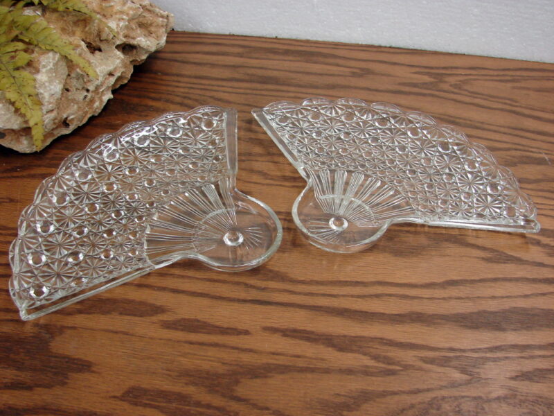 Vintage Retro Anchor Hocking Daisy Button Fan Snack Plate Set/2, Moose-R-Us.Com Log Cabin Decor