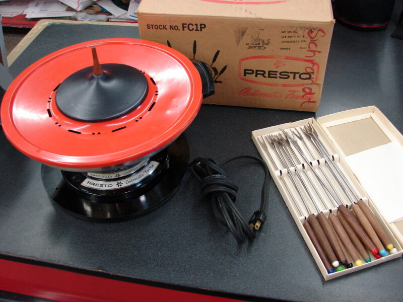 Vintage Retro Atomic Presto Automatic Fondue Original Box Forks FC1P, Moose-R-Us.Com Log Cabin Decor