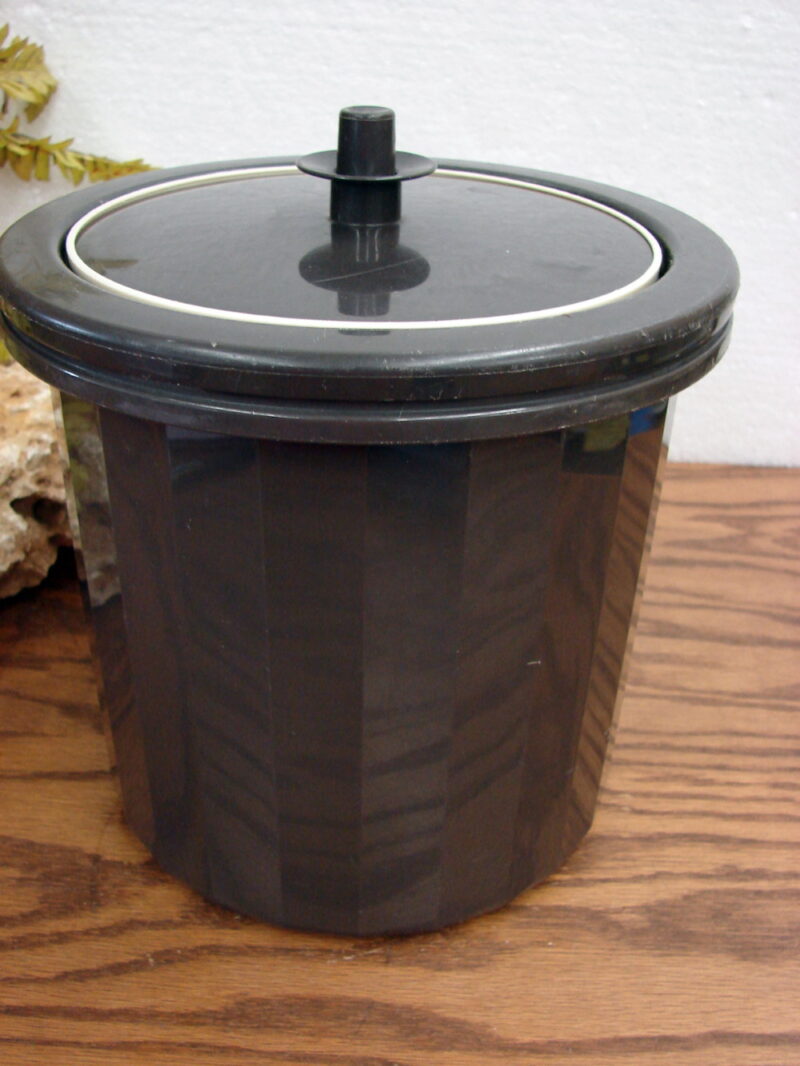 Vintage Tupperware Insulated Ice Bucket #1683 Push Button Lid, Moose-R-Us.Com Log Cabin Decor