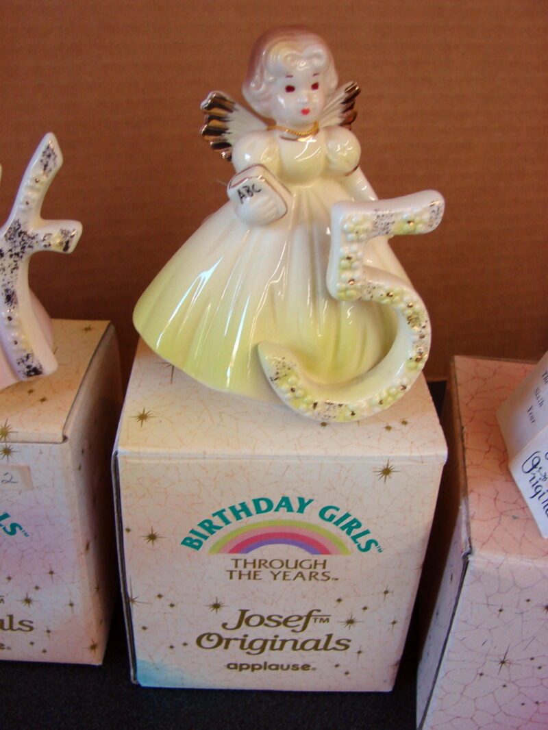 Porcelain Gold Josef Originals Birthday Girls applause Dakin Baby-12 14-16, Moose-R-Us.Com Log Cabin Decor