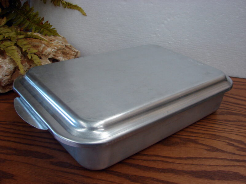 Vintage Nordic Ware Aluminum Cake 9&#215;13 Click on Lid Sheet Pan, Moose-R-Us.Com Log Cabin Decor