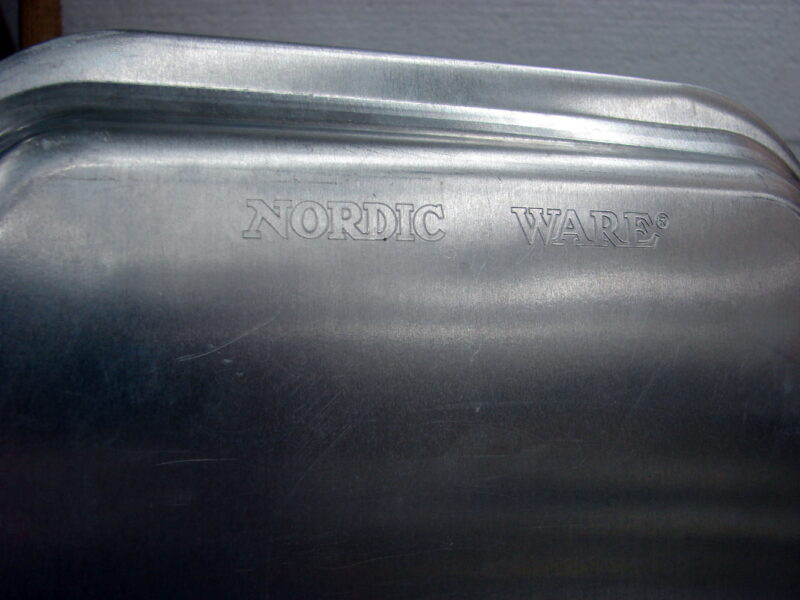 Vintage Nordic Ware Aluminum Cake 9&#215;13 Click on Lid Sheet Pan, Moose-R-Us.Com Log Cabin Decor