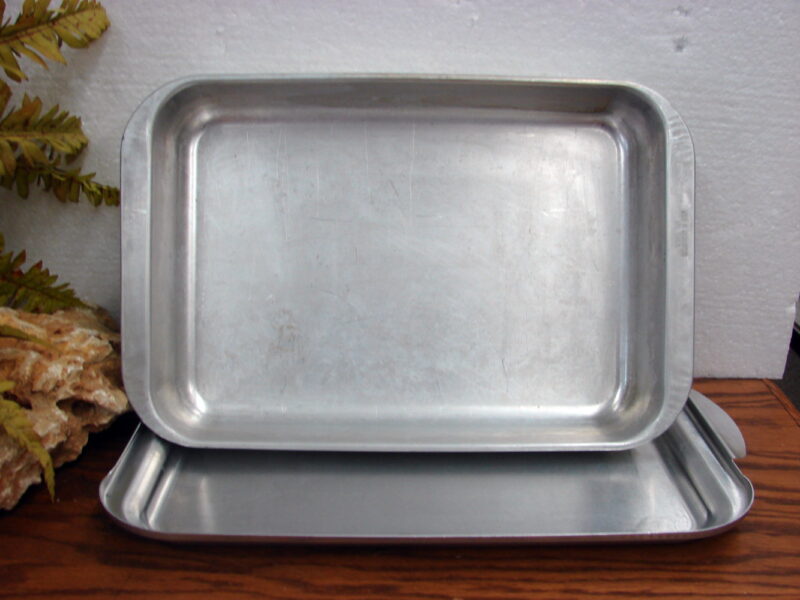 Vintage Nordic Ware Aluminum Cake 9&#215;13 Click on Lid Sheet Pan, Moose-R-Us.Com Log Cabin Decor