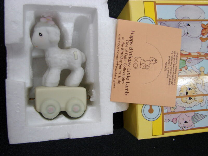 Precious Moments Birthday Train Baby-10 Plus Clown Boxes, Moose-R-Us.Com Log Cabin Decor