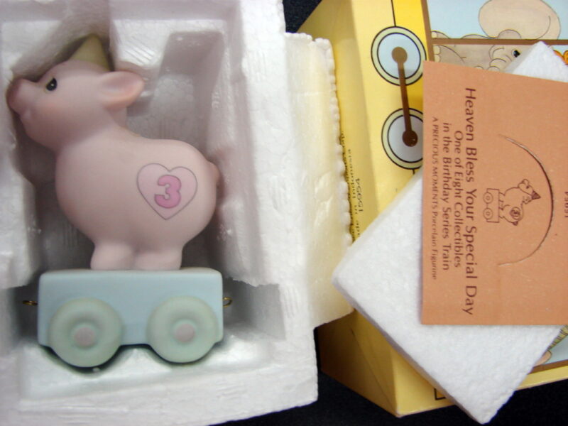 Precious Moments Birthday Train Baby-10 Plus Clown Boxes, Moose-R-Us.Com Log Cabin Decor