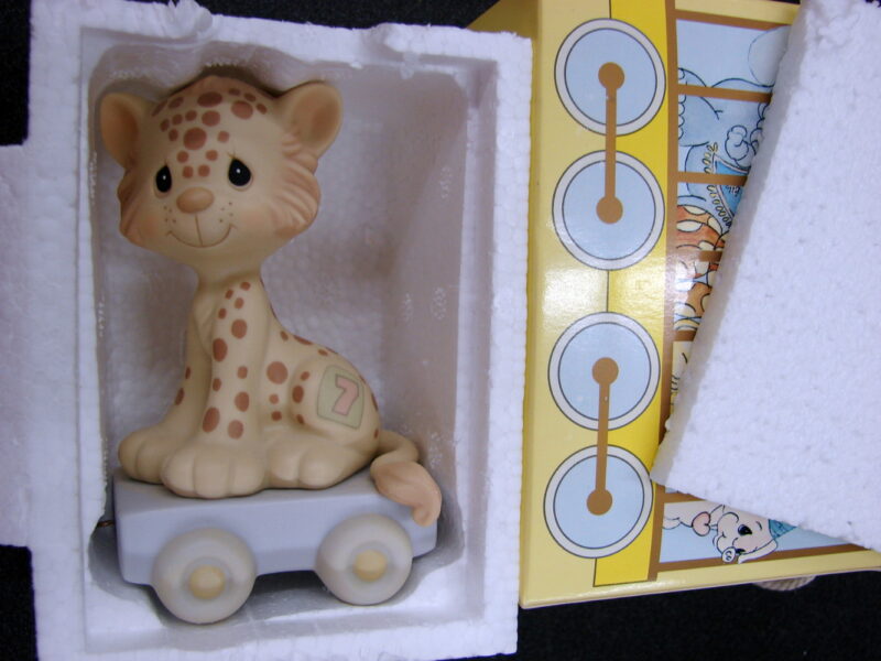 Precious Moments Birthday Train Baby-10 Plus Clown Boxes, Moose-R-Us.Com Log Cabin Decor