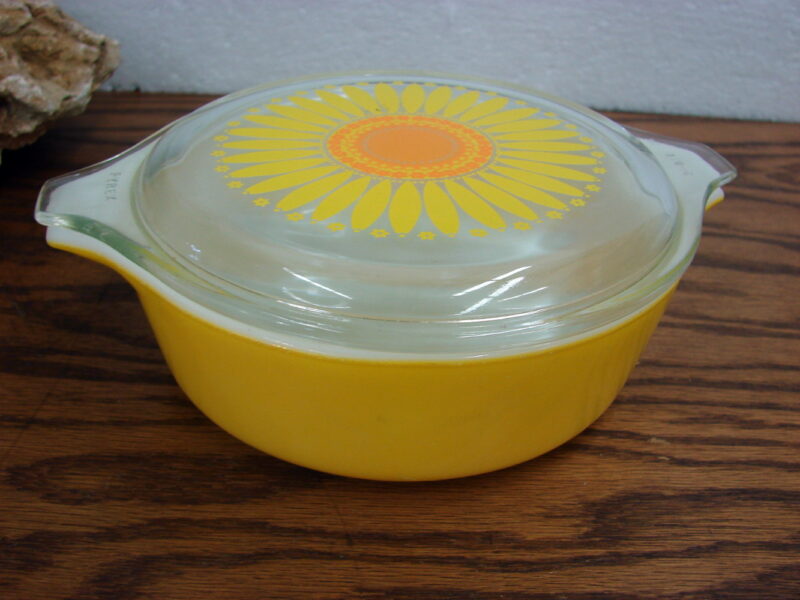 Vintage PYREX Bright Yellow Daisy Sunflower Cinderella Round Casserole #471, Moose-R-Us.Com Log Cabin Decor