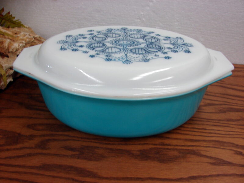 Vintage PYREX Blue Turquoise Lace Doily #045 2 1/2 Qt Oval Casserole w/ Lid, Moose-R-Us.Com Log Cabin Decor