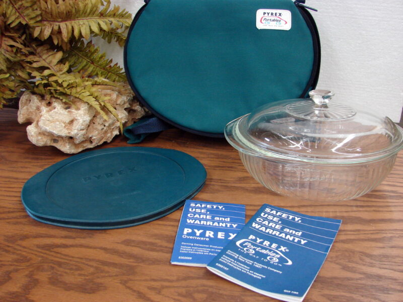 Newer Pyrex Portables 7904 Mixing Bowl Lid 024 Casserole w/ Lid Bag Hot Cold Packs, Moose-R-Us.Com Log Cabin Decor