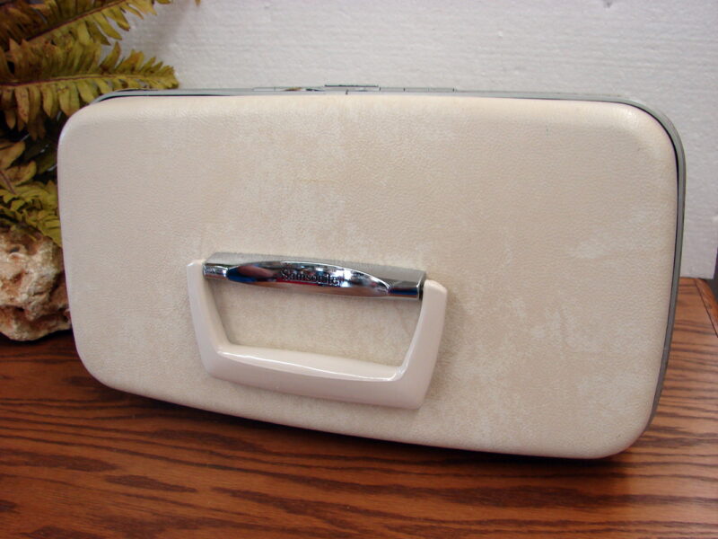 Vintage Samsonite White Cosmetic Make-up Carry-on Train Luggage Suitcase Case, Moose-R-Us.Com Log Cabin Decor