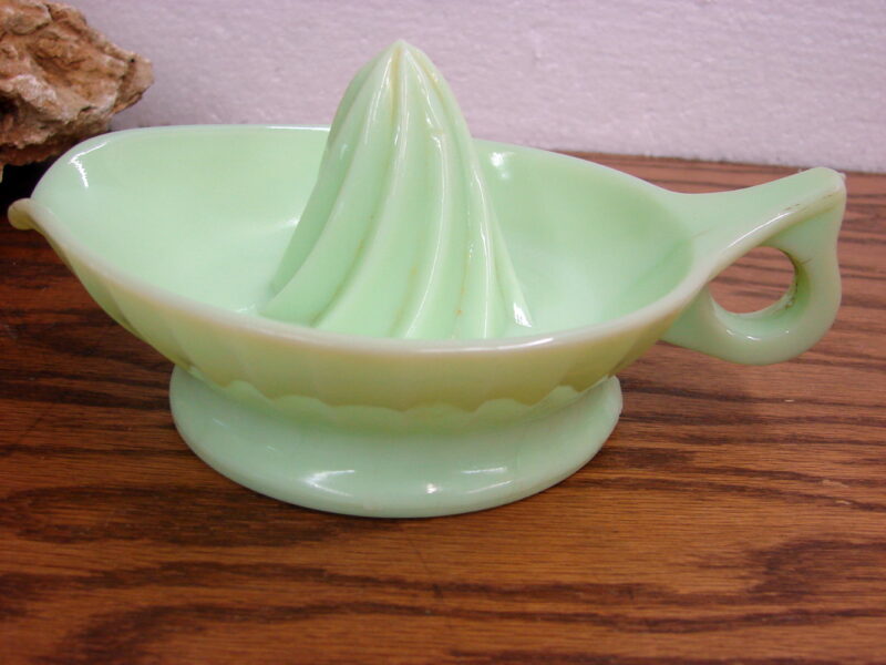 Vintage Jeanette Glass Green Jadeite 6&#8243; Juicer Reamer Uranium, Moose-R-Us.Com Log Cabin Decor