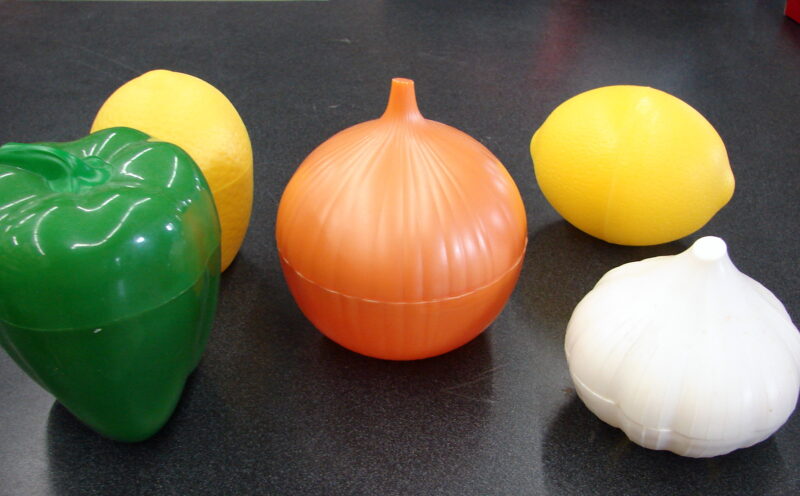 Vintage Hutzler Produce Keeper Saver Onion Pepper Lemon Set/4, Moose-R-Us.Com Log Cabin Decor