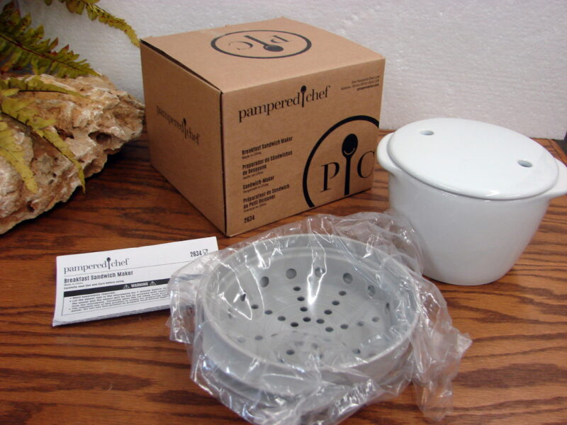 Original Pampered Chef Breakfast Sandwich Maker #2634 Microwave, Moose-R-Us.Com Log Cabin Decor