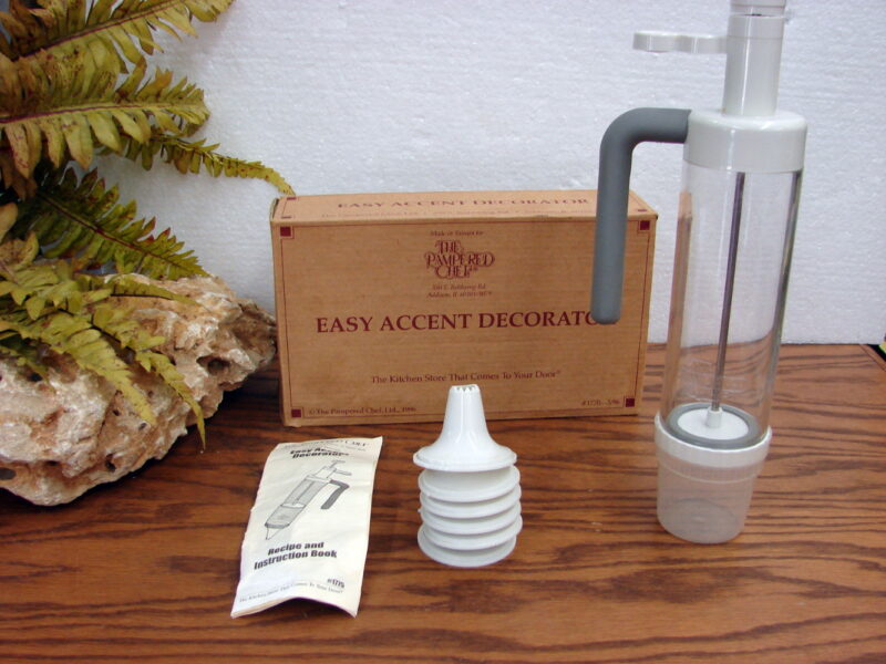 The Pampered Chef Easy Accent Decorator Set #1770, Moose-R-Us.Com Log Cabin Decor