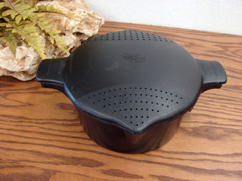 Original Pampered Chef Large Micro Cooker Pasta Steamer 2 Quart Strainer Lid, Moose-R-Us.Com Log Cabin Decor