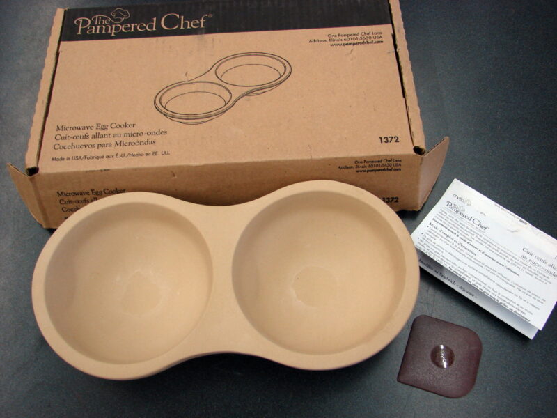 Original Pampered Chef Microwave Stoneware Egg Cooker #1372, Moose-R-Us.Com Log Cabin Decor