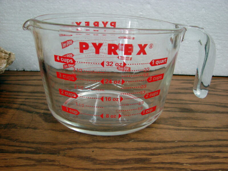 Vintage PYREX 4 Cup 32 oz 1 Quart Measuring Cup Pitcher Red Print, Moose-R-Us.Com Log Cabin Decor