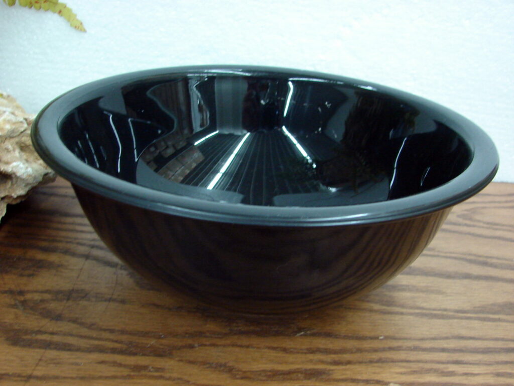 Vintage PYREX Clear Bottom Ring Black Mixing Nesting Bowl #325 as is ...