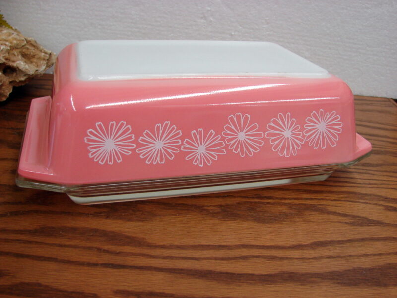 Vintage PYREX 575 Pink Daisy 2 Quart Rectangular w/ Space Saver Lid, Moose-R-Us.Com Log Cabin Decor