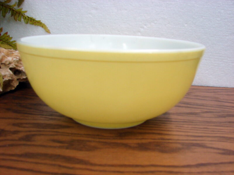 Vintage PYREX Yellow Primary Bowl Early No Number #404, Moose-R-Us.Com Log Cabin Decor