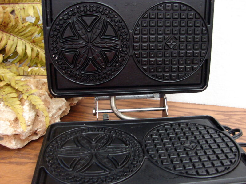 Vintage Electric Rival Pizzelle Waffle Baker #9705, Moose-R-Us.Com Log Cabin Decor