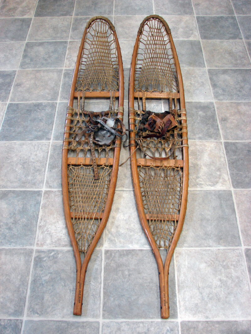 Vintage Ski Lodge Decor AFH Co 1943 Snowshoes WWII 10th Mountain Division Snow Shoe Set, Moose-R-Us.Com Log Cabin Decor