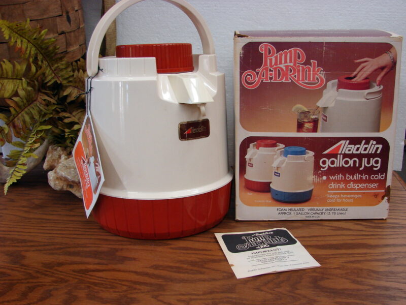 Vintage Pump A Drink Aladdin Industries 1 Gallon Jug Pump Dispenser Boxed, Moose-R-Us.Com Log Cabin Decor