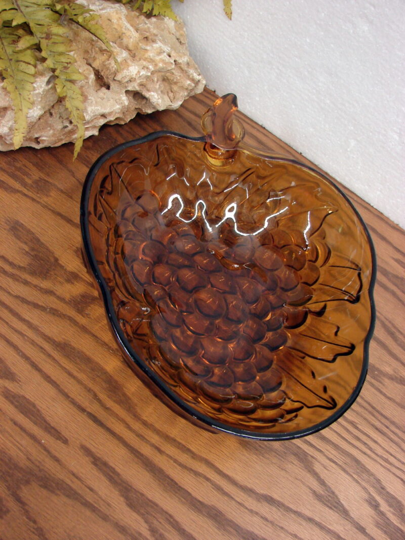 Large Vintage Indiana Glass Rich Amber Grape Cluster Shaped Fruit Bowl, Moose-R-Us.Com Log Cabin Decor