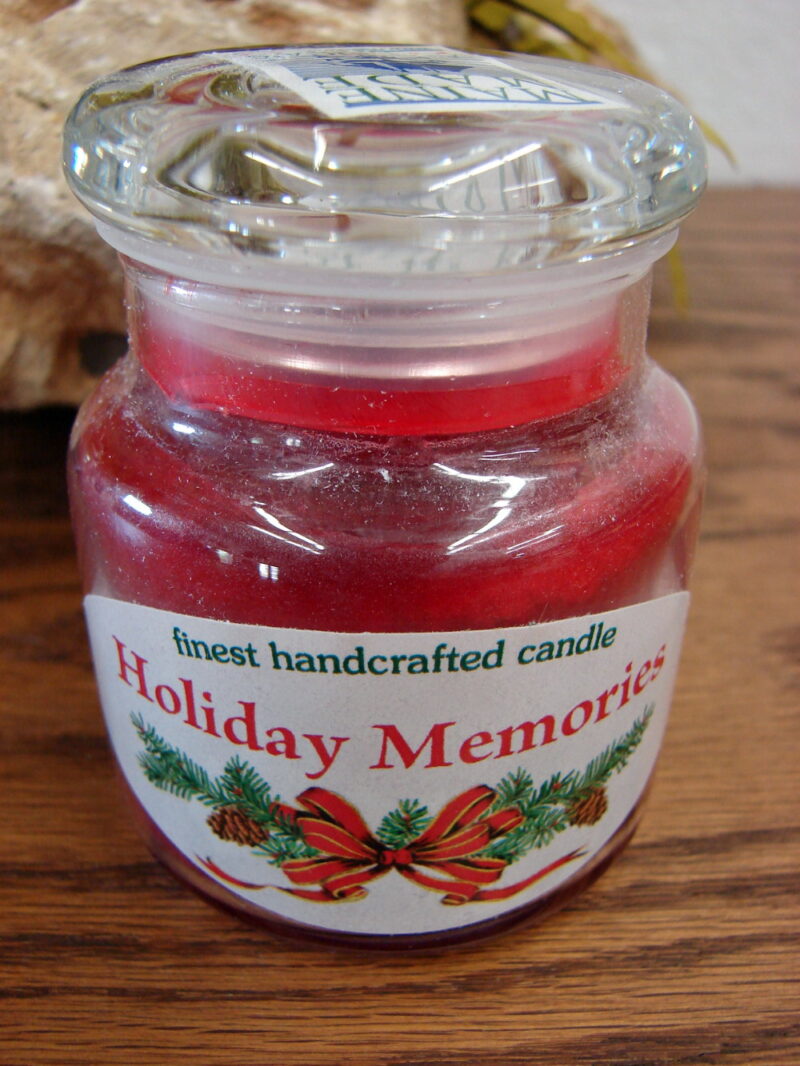 Holiday Christmas Memories Candle Maine Made USA Pine Cranberry Cinnamon, Moose-R-Us.Com Log Cabin Decor