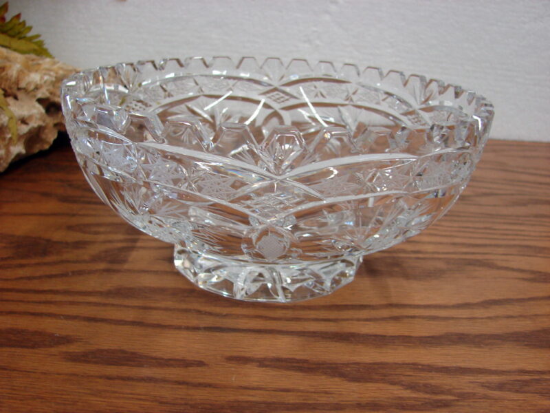 Lead Crystal Brilliant Cut Glass Pedestal Centerpiece Bowl Snowflakes, Moose-R-Us.Com Log Cabin Decor