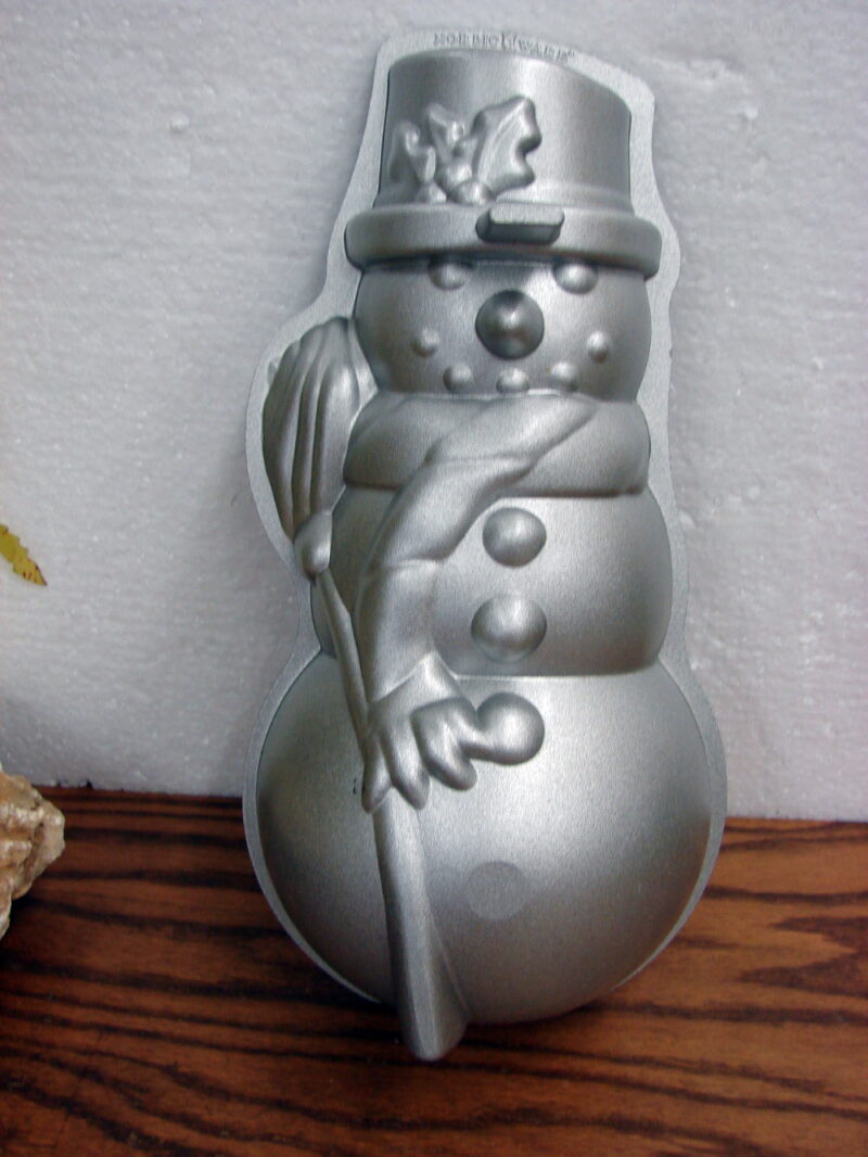 Nordic Ware Winter Snowman Cake Pan 5 Cups, Moose-R-Us.Com Log Cabin Decor