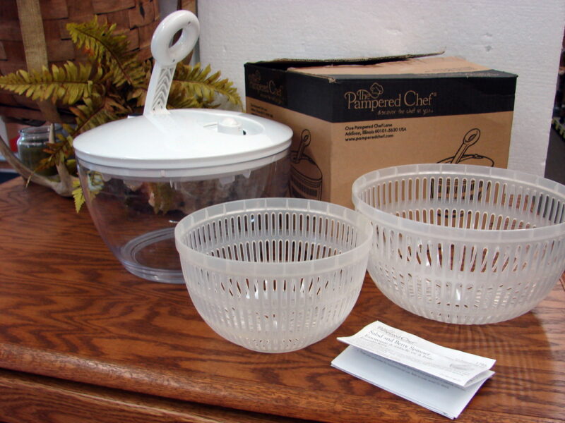 Original Pampered Chef #1785 Salad and Berry Spinner Like New in Box, Moose-R-Us.Com Log Cabin Decor