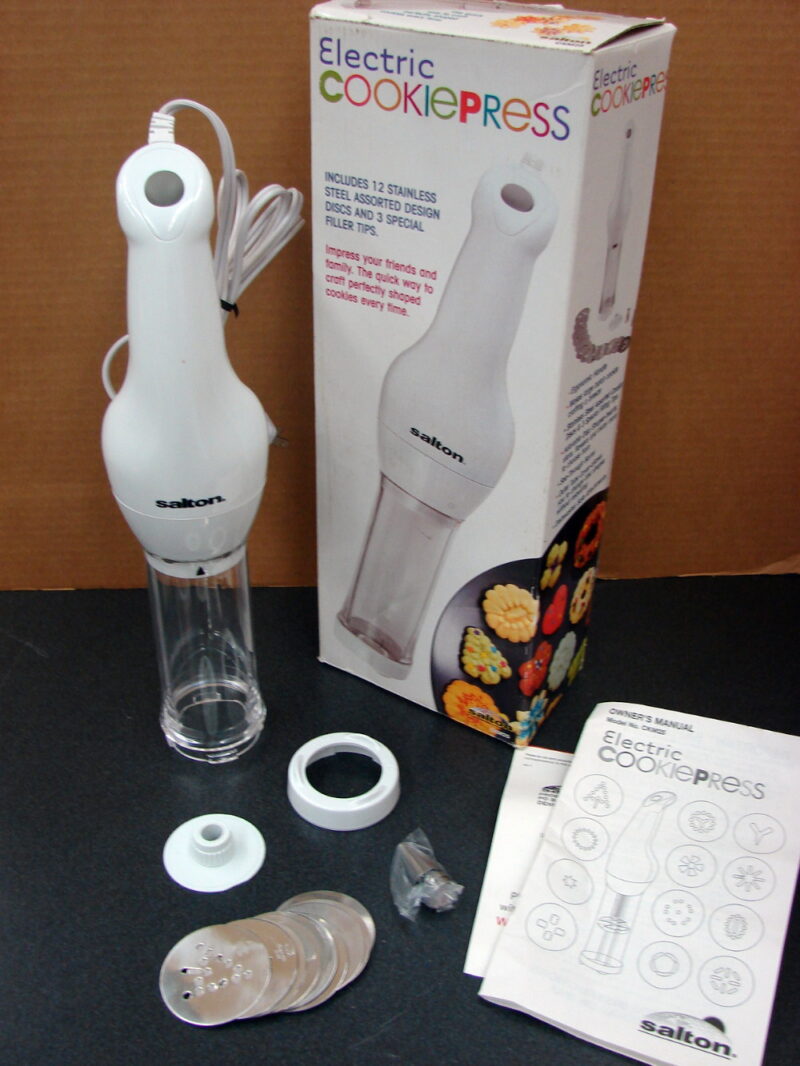 Salton Electric Cookie Press Gun Like New 12 Discs and Decorating Tips, Moose-R-Us.Com Log Cabin Decor