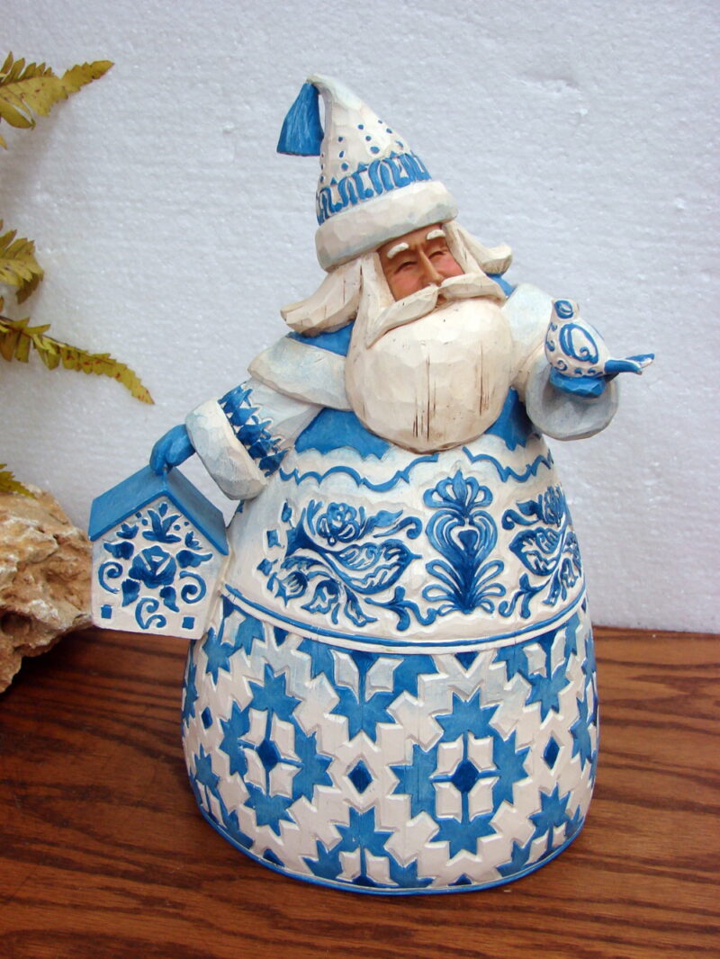 Jim Shore Heartwood Creek 2004 Blue Quilt Toile Santa Claus Figurine #117672, Moose-R-Us.Com Log Cabin Decor