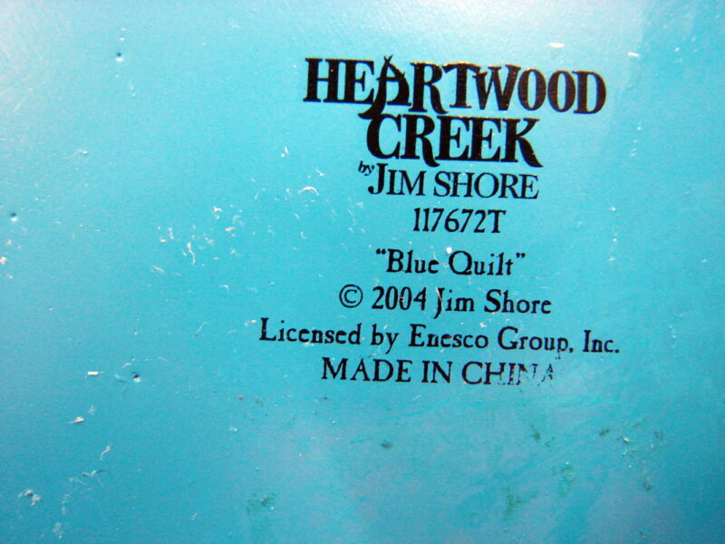 Jim Shore Heartwood Creek 2004 Blue Quilt Toile Santa Claus Figurine #117672, Moose-R-Us.Com Log Cabin Decor