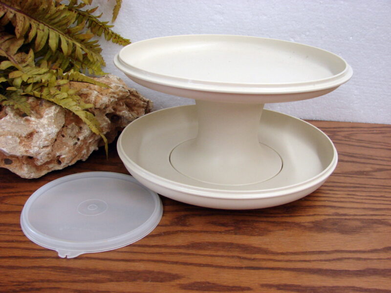 Tupperware Serve it All 2 Tier Pedestal Chip Dip Cake Pie Stand, Moose-R-Us.Com Log Cabin Decor