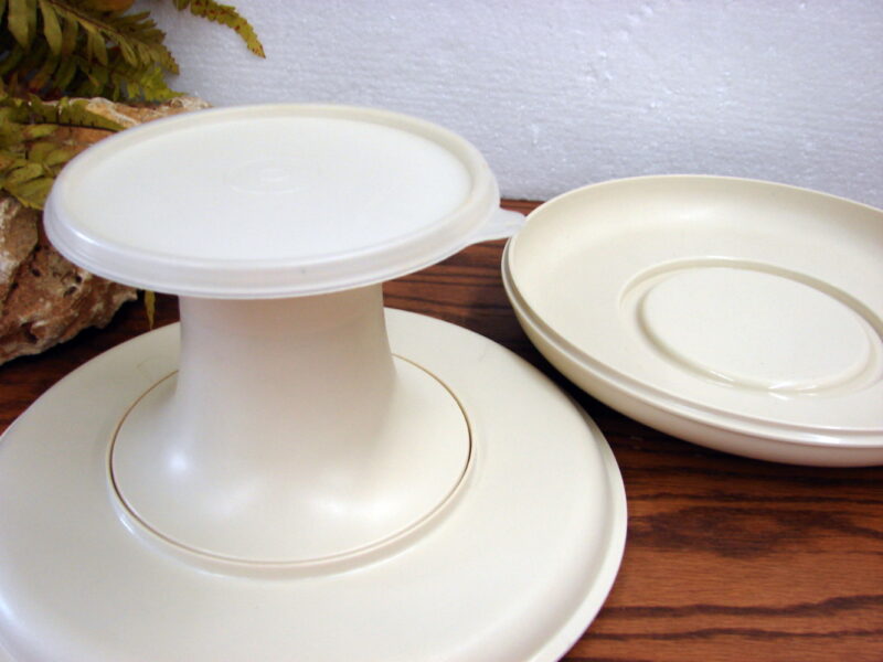 Tupperware Serve it All 2 Tier Pedestal Chip Dip Cake Pie Stand, Moose-R-Us.Com Log Cabin Decor