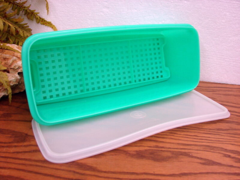 Vintage Tupperware #782 Celery Vegetable Keeper 3 Pc Jadeite Green, Moose-R-Us.Com Log Cabin Decor