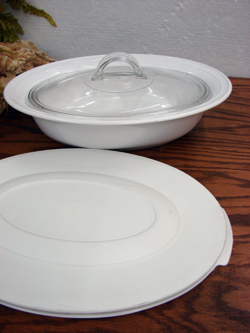 Corning Ware Casual Elegance L-31 Oval w/ Glass and Storage Lid, Moose-R-Us.Com Log Cabin Decor