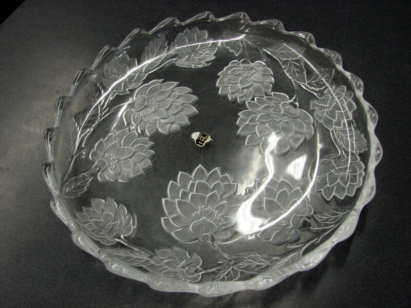 Vintage Clear Frosted Crystal Studio Japan Chrysanthemum Platter, Moose-R-Us.Com Log Cabin Decor